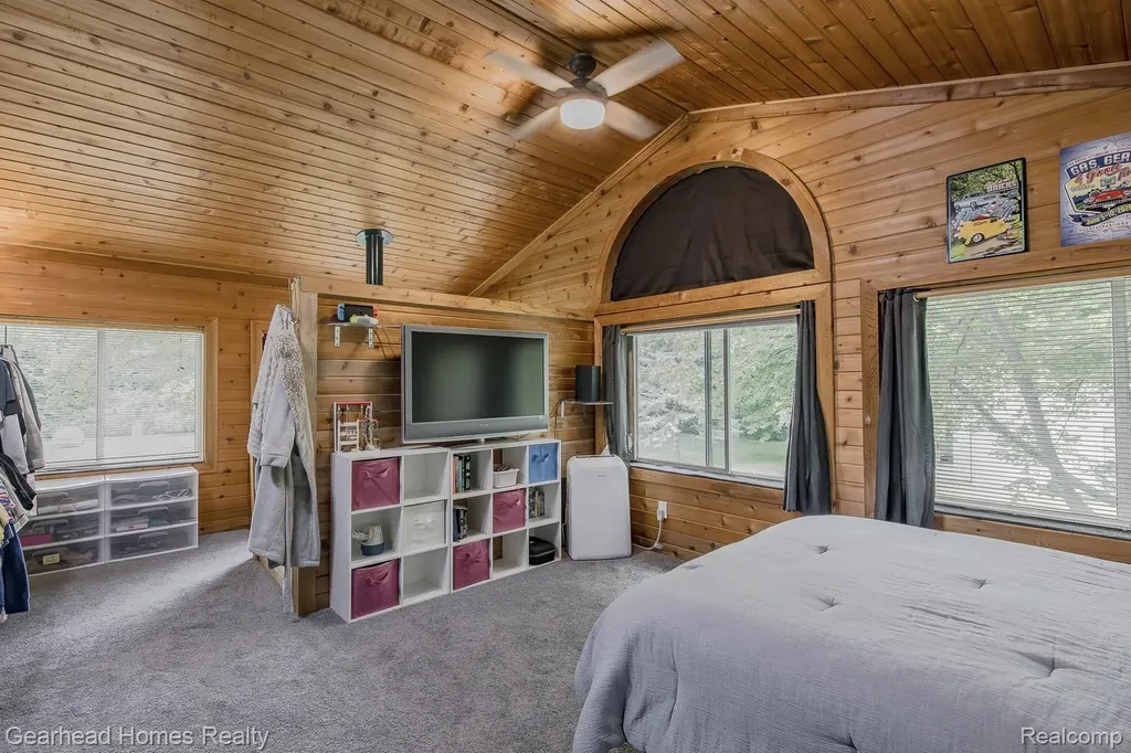 12364 Morrish Road Montrose Charter Township MI 48420