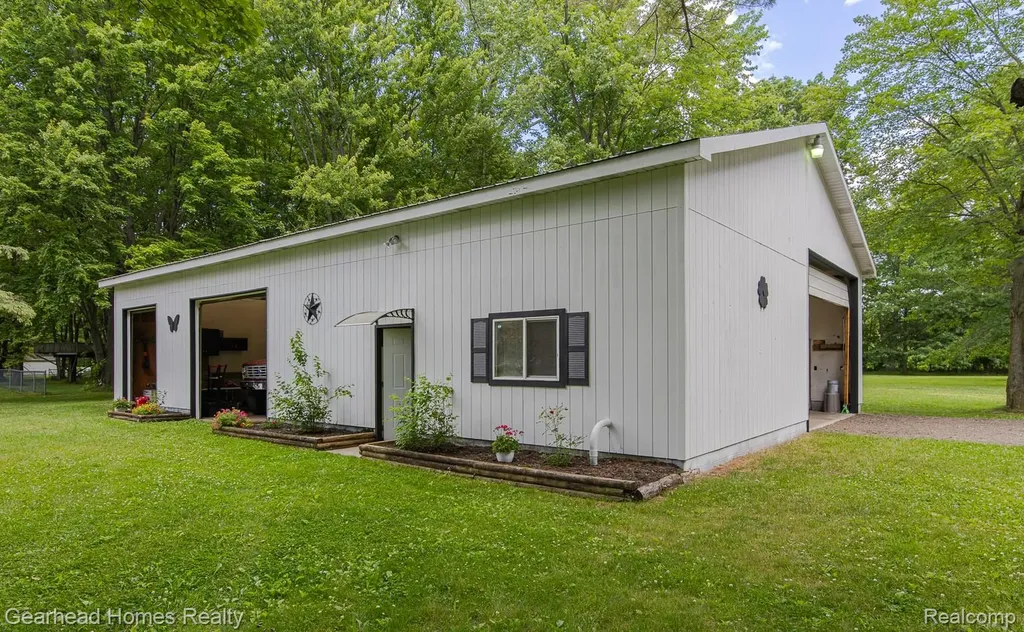 12364 Morrish Road Montrose Charter Township MI 48420