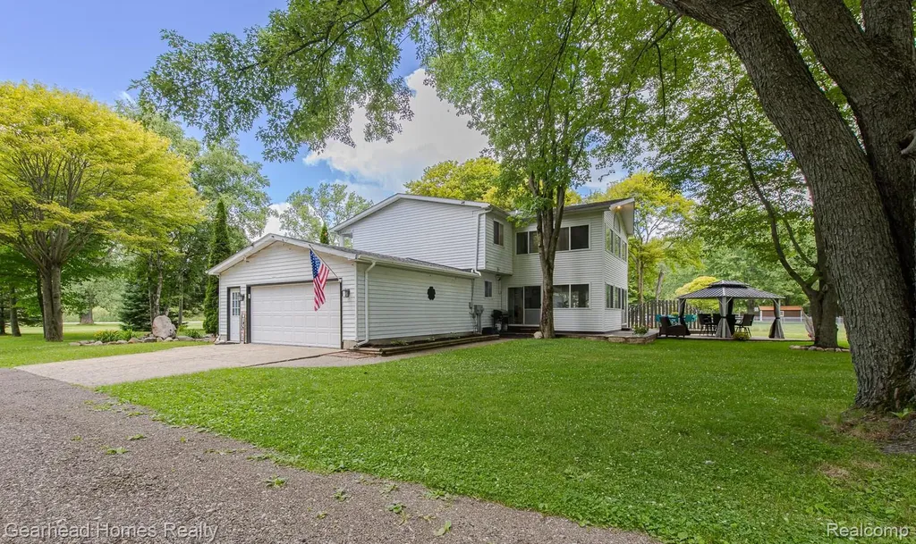 12364 Morrish Road Montrose Charter Township MI 48420