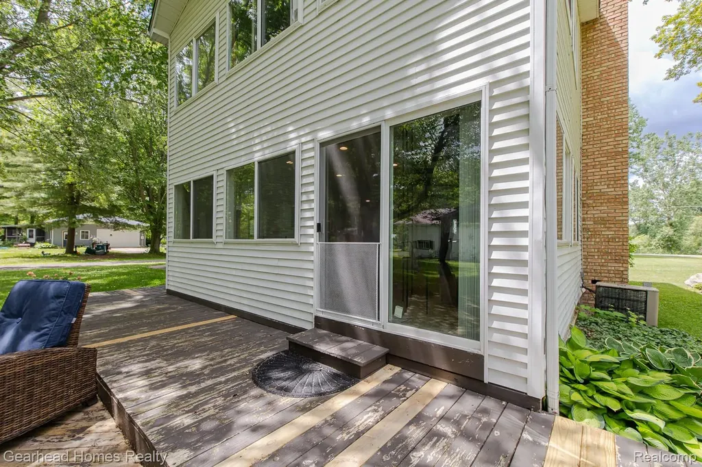 12364 Morrish Road Montrose Charter Township MI 48420