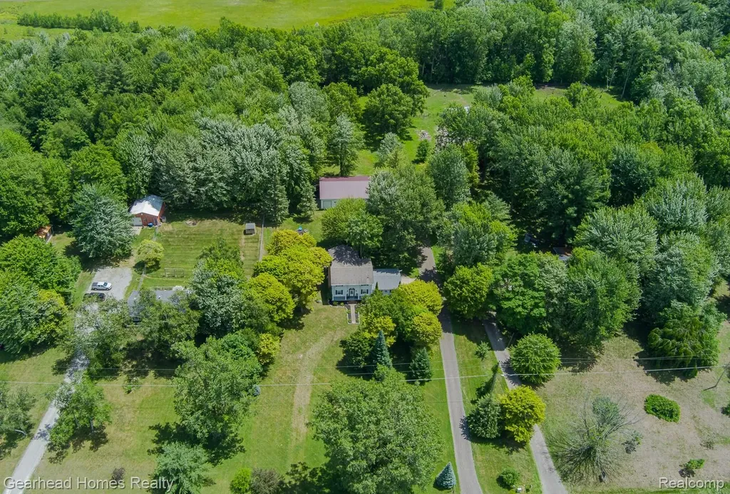 12364 Morrish Road Montrose Charter Township MI 48420