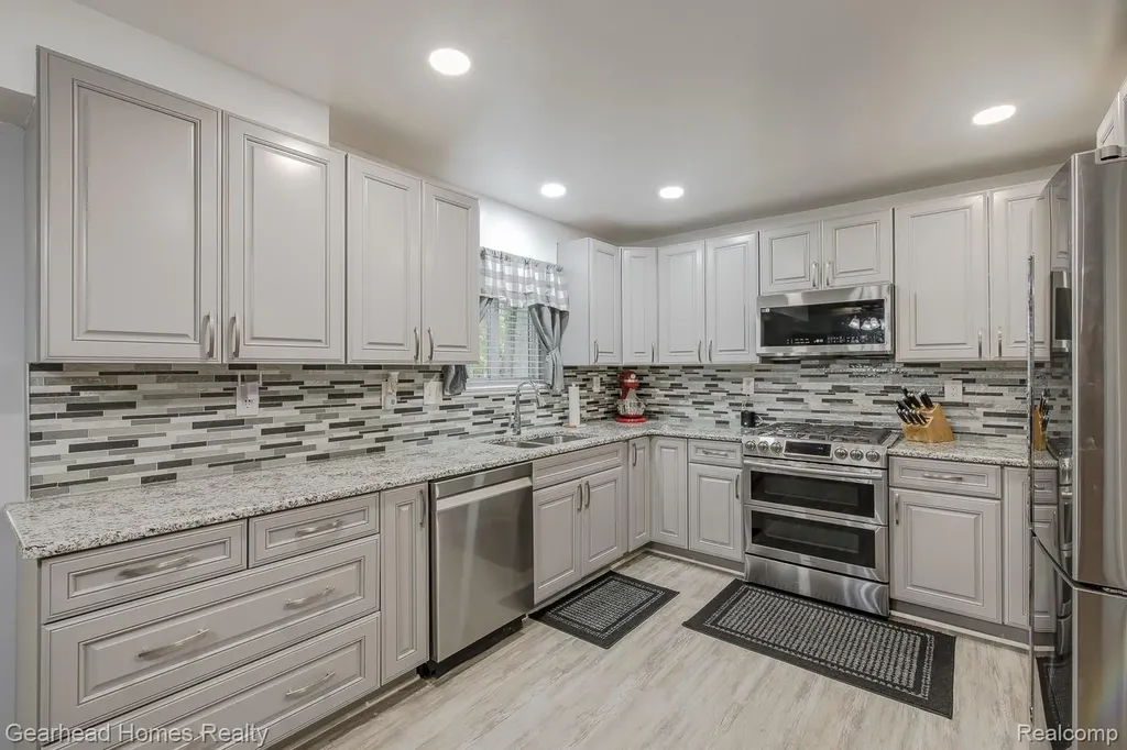 12364 Morrish Road Montrose Charter Township MI 48420
