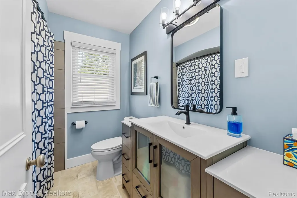 171 S Glengarry Road Bloomfield Hills City MI 48301