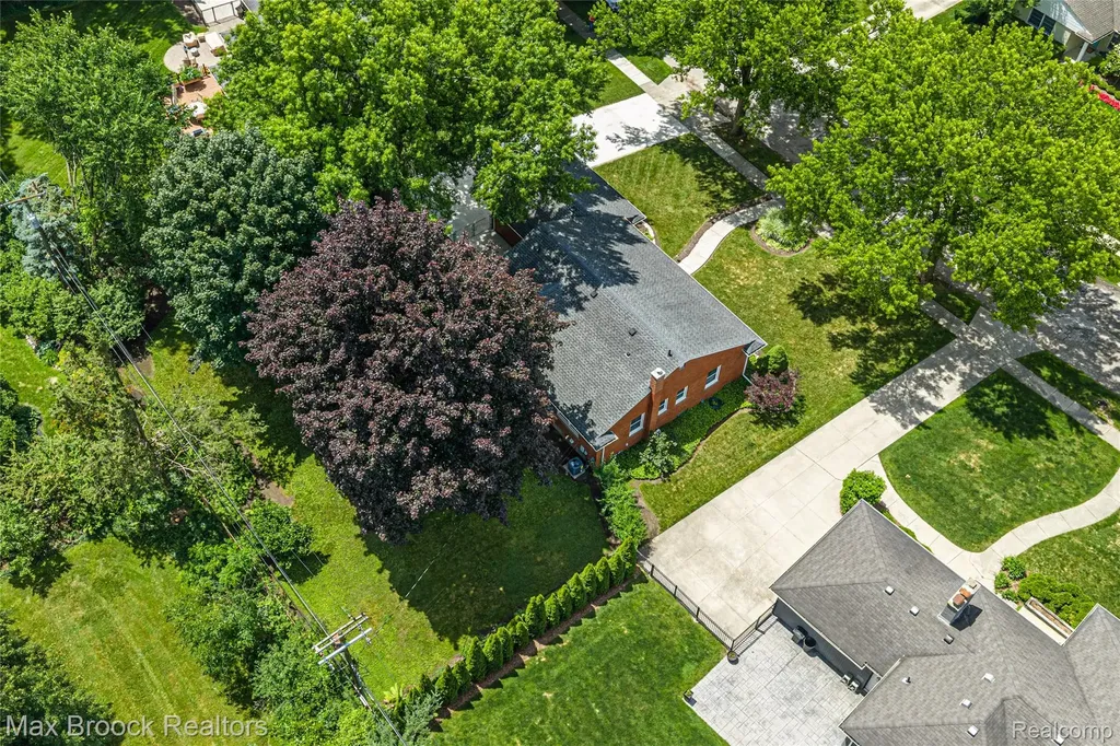 171 S Glengarry Road Bloomfield Hills City MI 48301