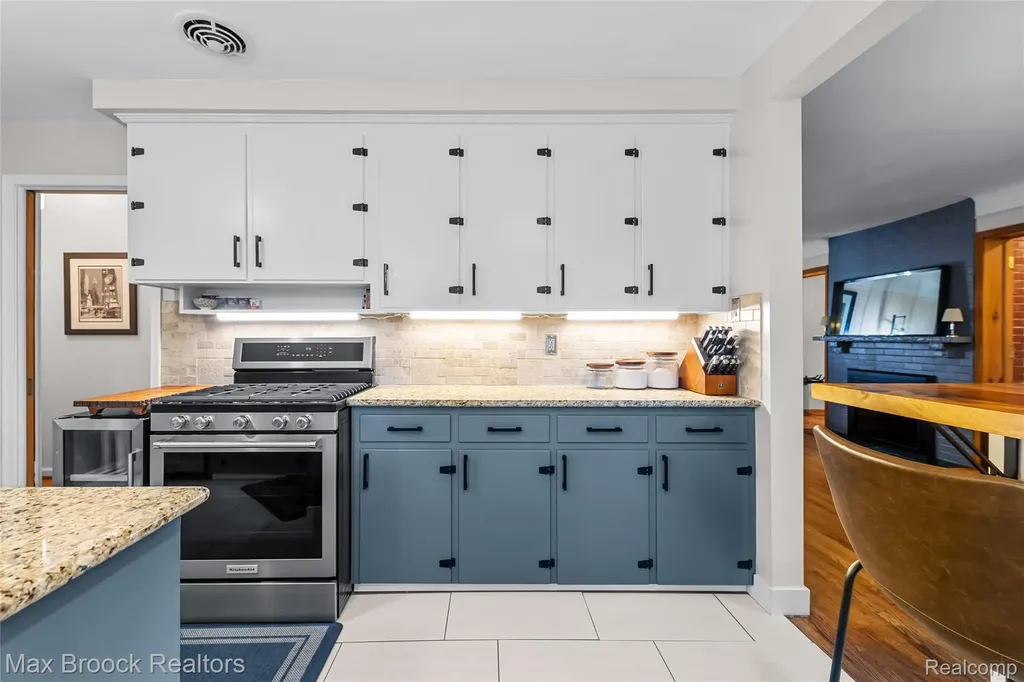 171 S Glengarry Road Bloomfield Hills City MI 48301