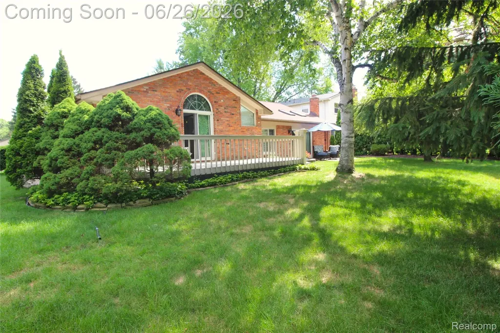 41784 Ladywood Drive Northville Township MI 48168