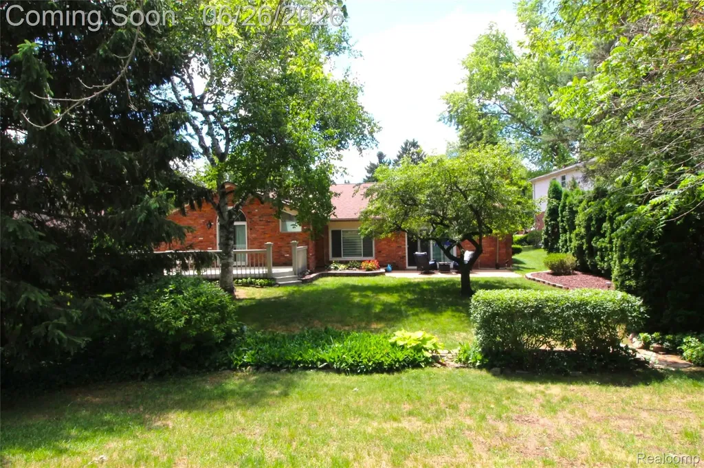 41784 Ladywood Drive Northville Township MI 48168