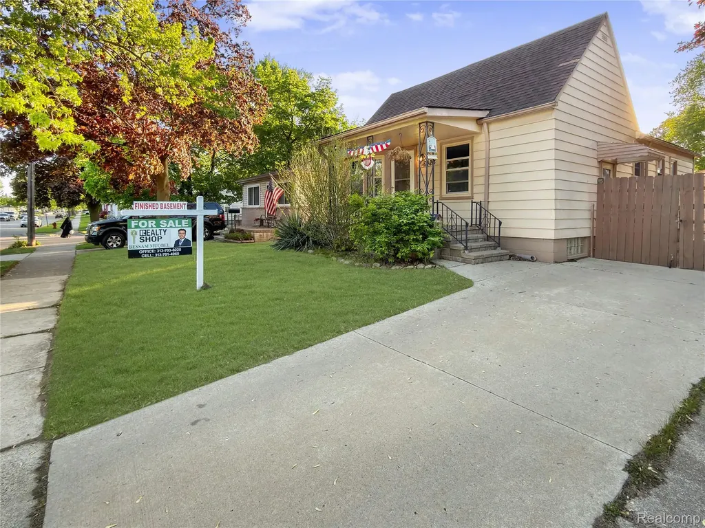 18923 Hanna Street Melvindale City MI 48122