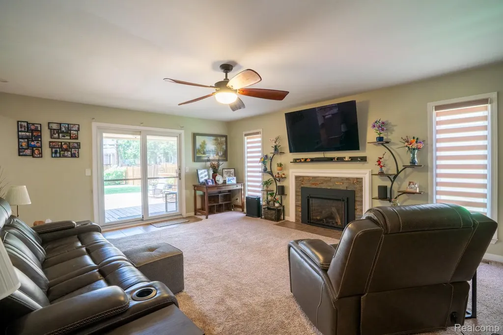 1552 Glen Lane Trenton City MI 48183