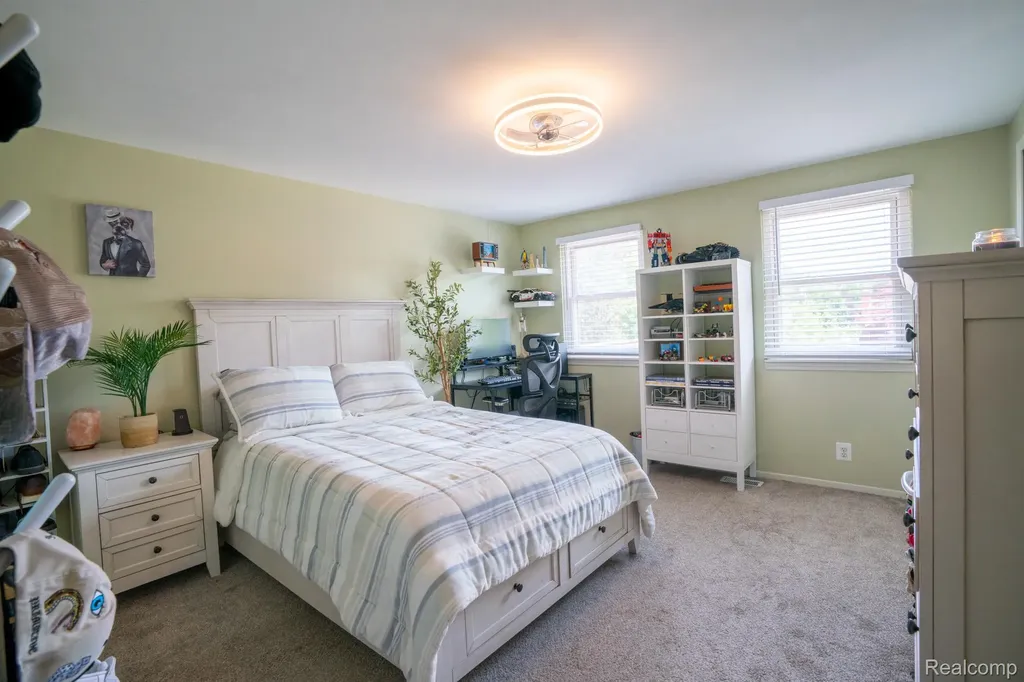 1552 Glen Lane Trenton City MI 48183