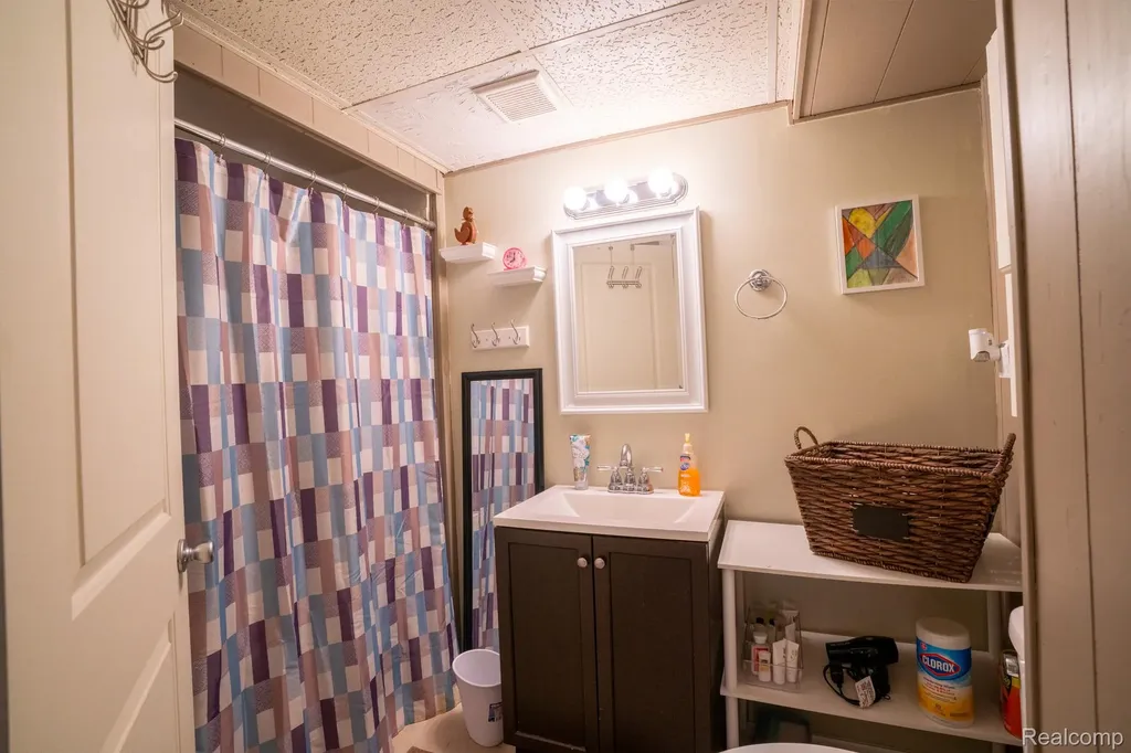 1552 Glen Lane Trenton City MI 48183