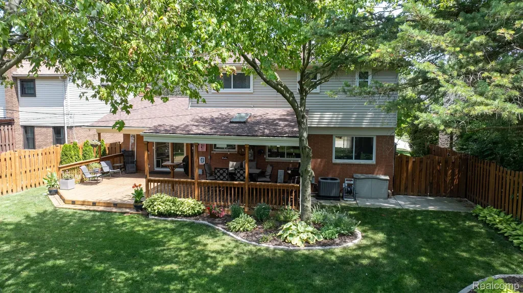 1552 Glen Lane Trenton City MI 48183