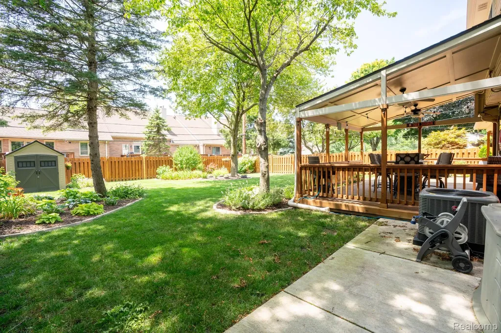 1552 Glen Lane Trenton City MI 48183
