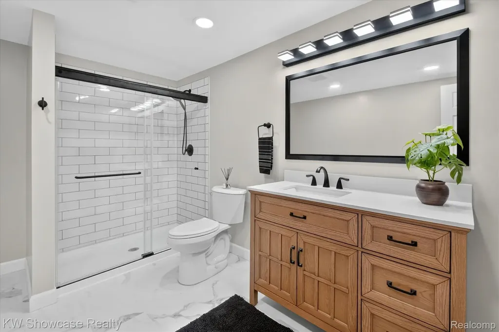 8265 Eastway Drive White Lake Charter Township MI 48386