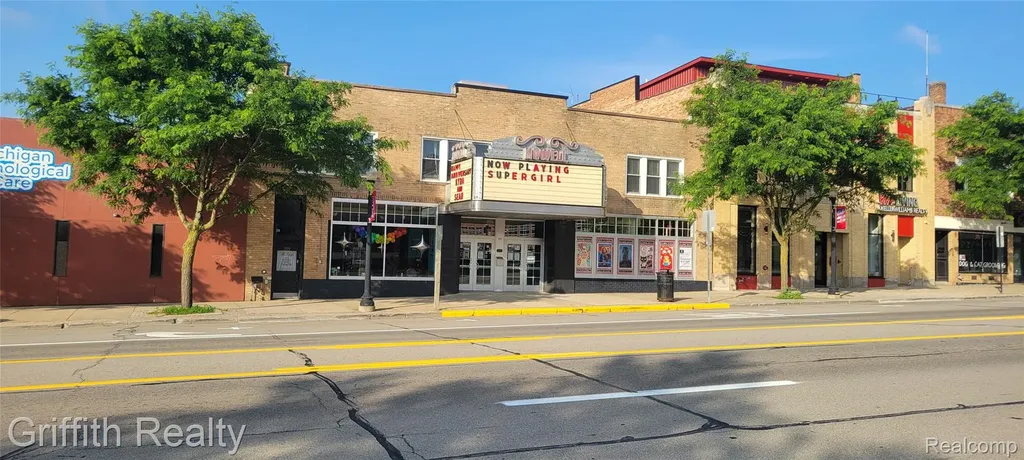 315 E Grand River Avenue Howell City MI 48843