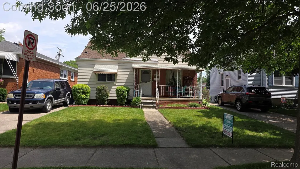 742 Mayflower Avenue Lincoln Park City MI 48146