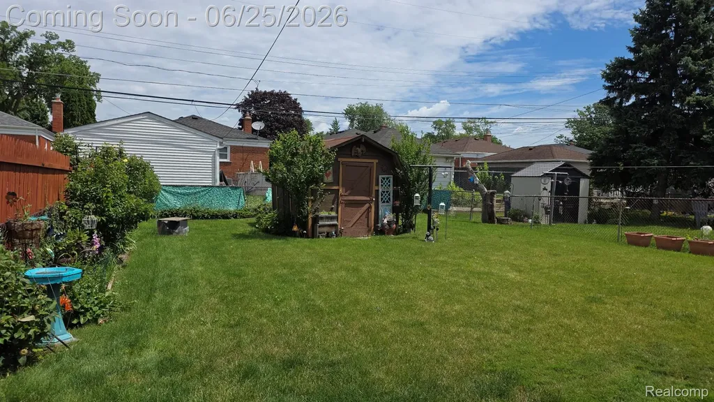 742 Mayflower Avenue Lincoln Park City MI 48146