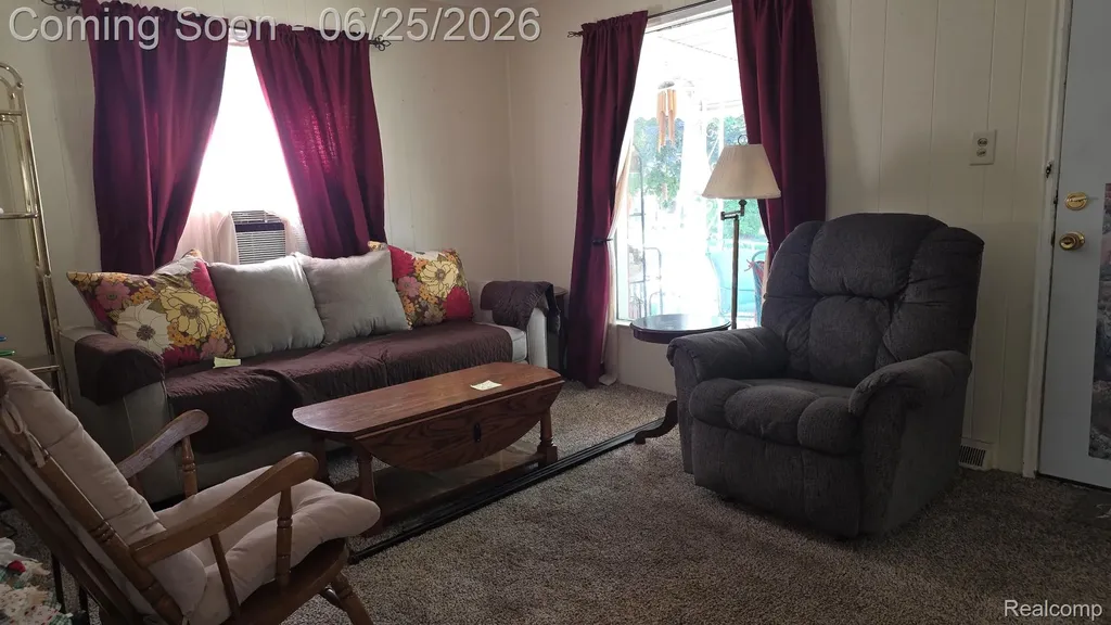742 Mayflower Avenue Lincoln Park City MI 48146