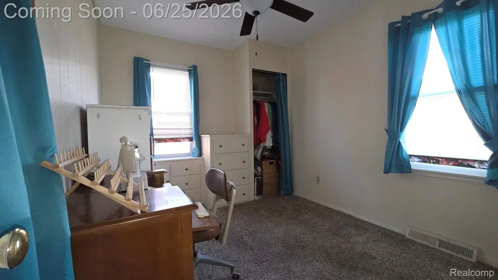 742 Mayflower Avenue Lincoln Park City MI 48146