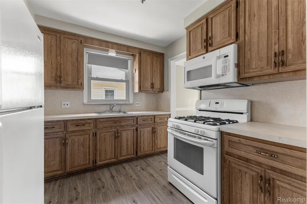 3434 Vassar Street Dearborn City MI 48124