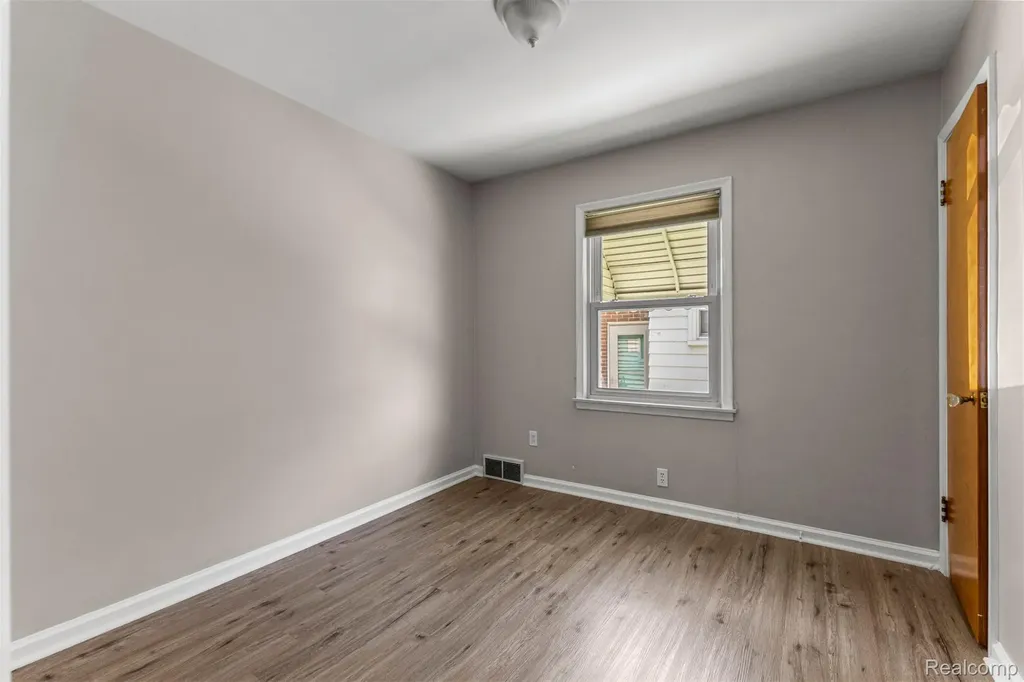 3434 Vassar Street Dearborn City MI 48124