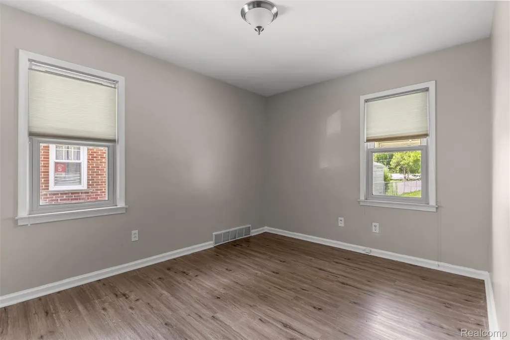 3434 Vassar Street Dearborn City MI 48124
