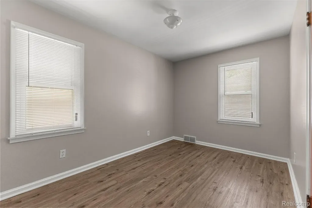 3434 Vassar Street Dearborn City MI 48124