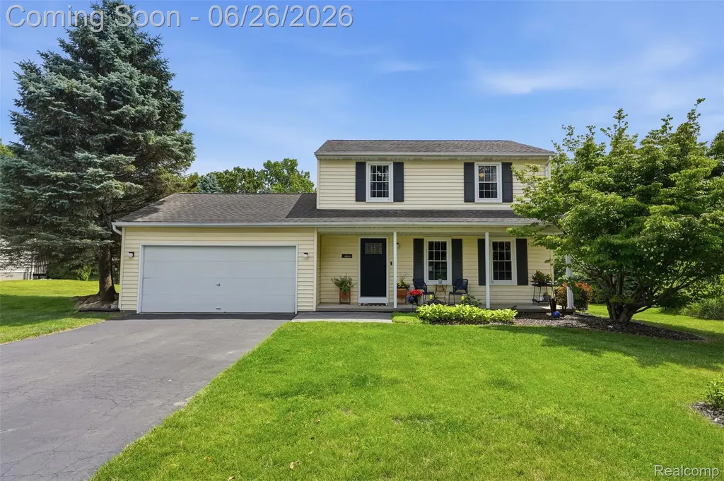 60569 Town Square Street Lyon Charter Township MI 48165
