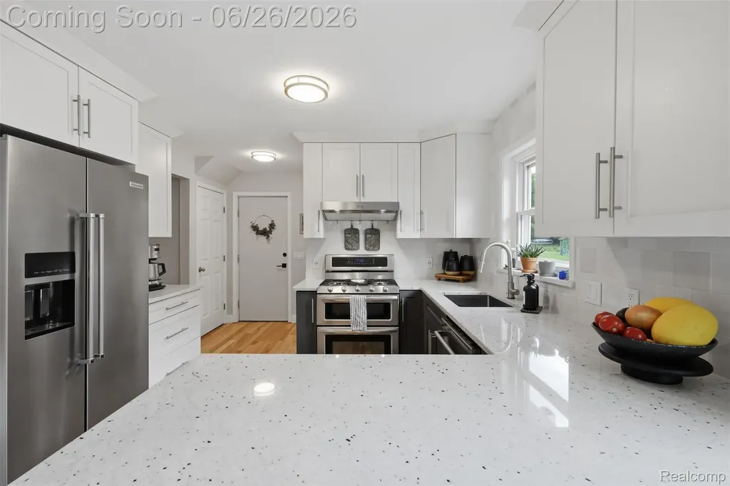 60569 Town Square Street Lyon Charter Township MI 48165