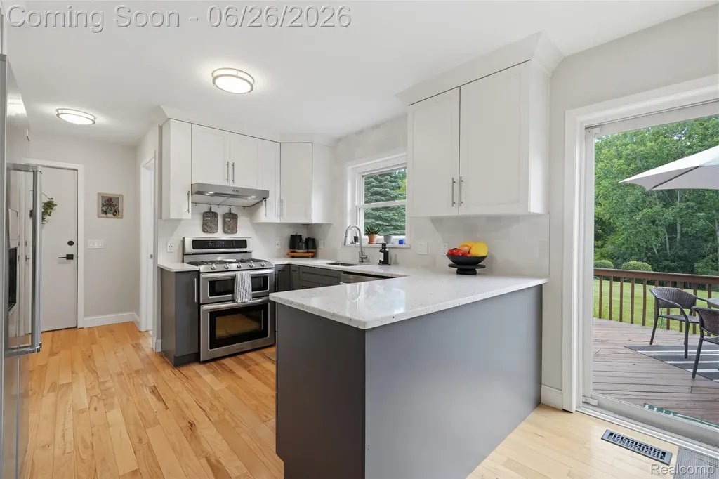 60569 Town Square Street Lyon Charter Township MI 48165