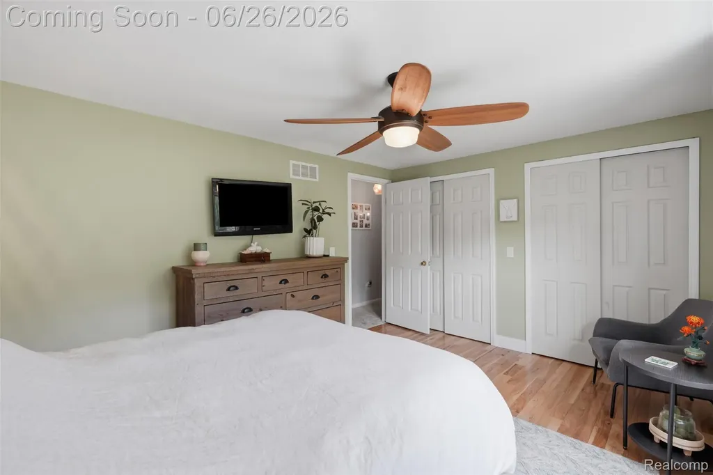 60569 Town Square Street Lyon Charter Township MI 48165