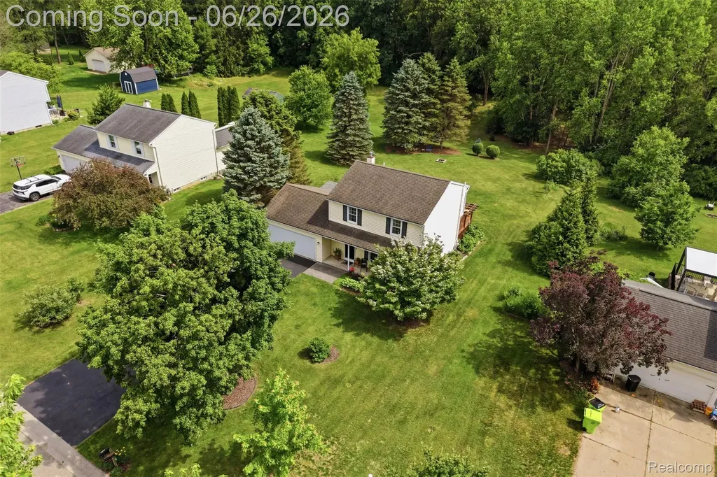 60569 Town Square Street Lyon Charter Township MI 48165
