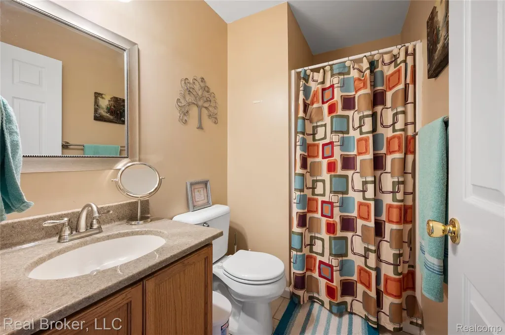 58767 Hunters Court South Lyon City MI 48178