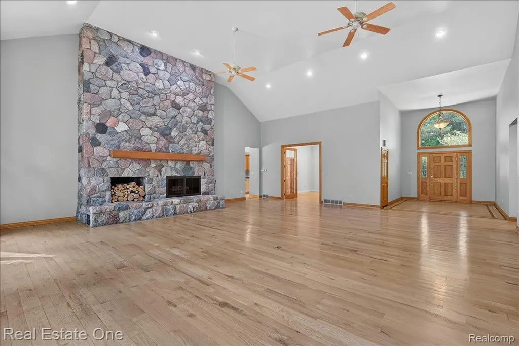 425 Courtney Road Addison Township MI 48367