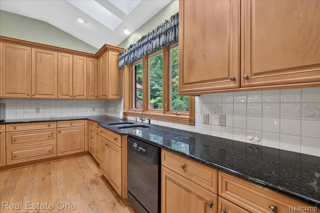 425 Courtney Road Addison Township MI 48367