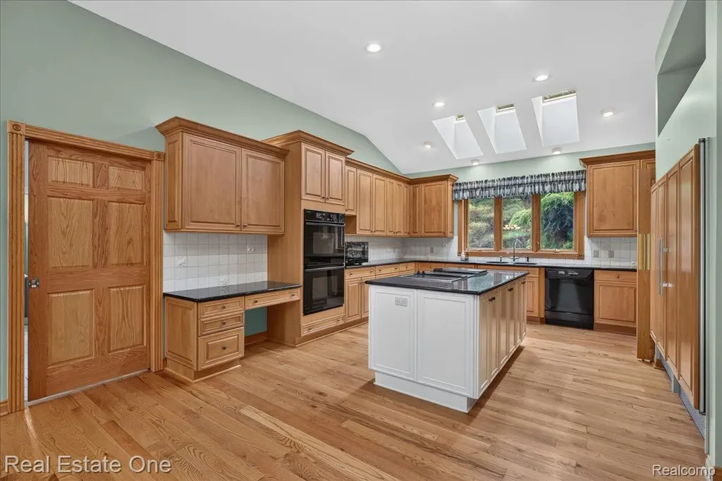425 Courtney Road Addison Township MI 48367