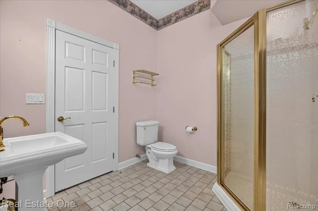 425 Courtney Road Addison Township MI 48367