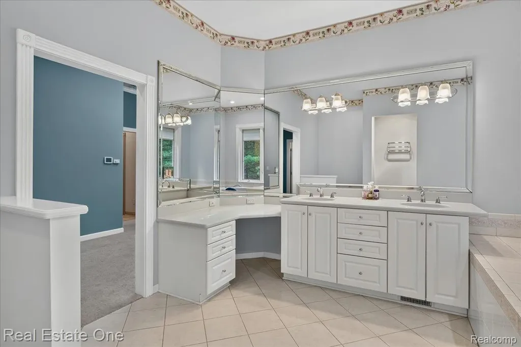 425 Courtney Road Addison Township MI 48367