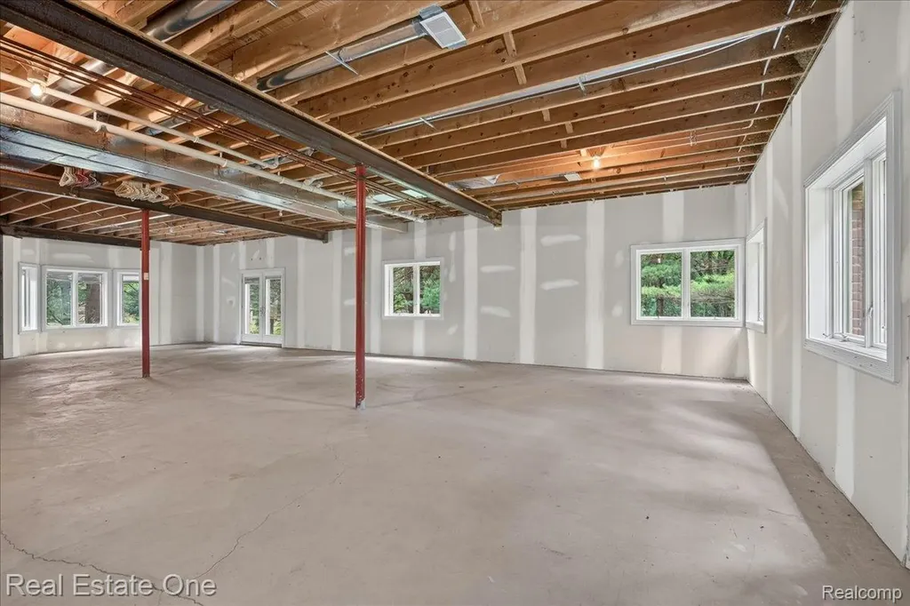 425 Courtney Road Addison Township MI 48367