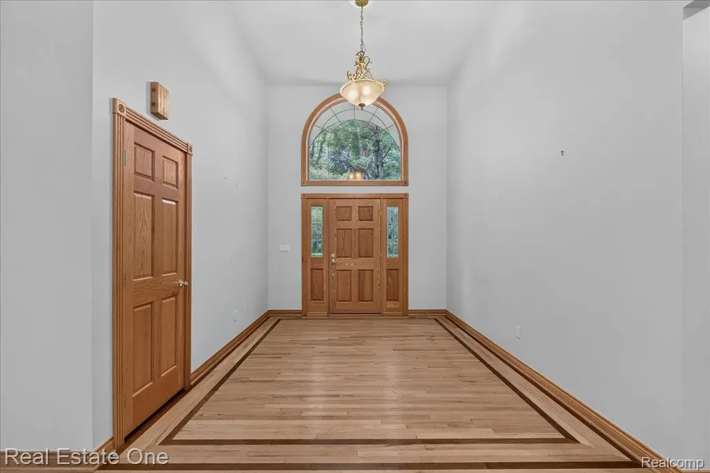425 Courtney Road Addison Township MI 48367