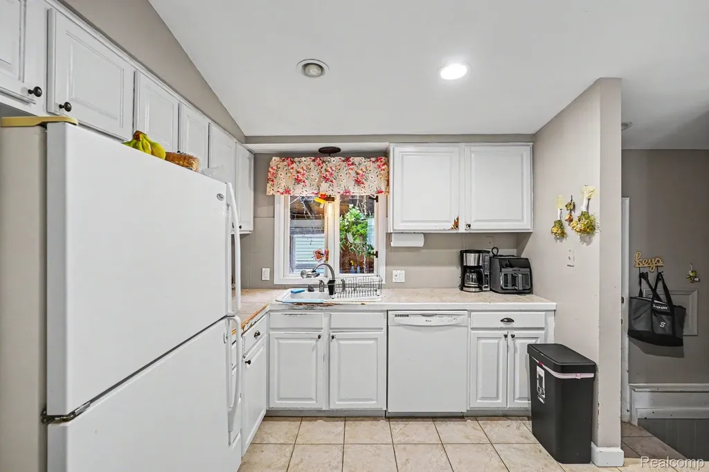 205 Fitzner Drive Davison City MI 48423