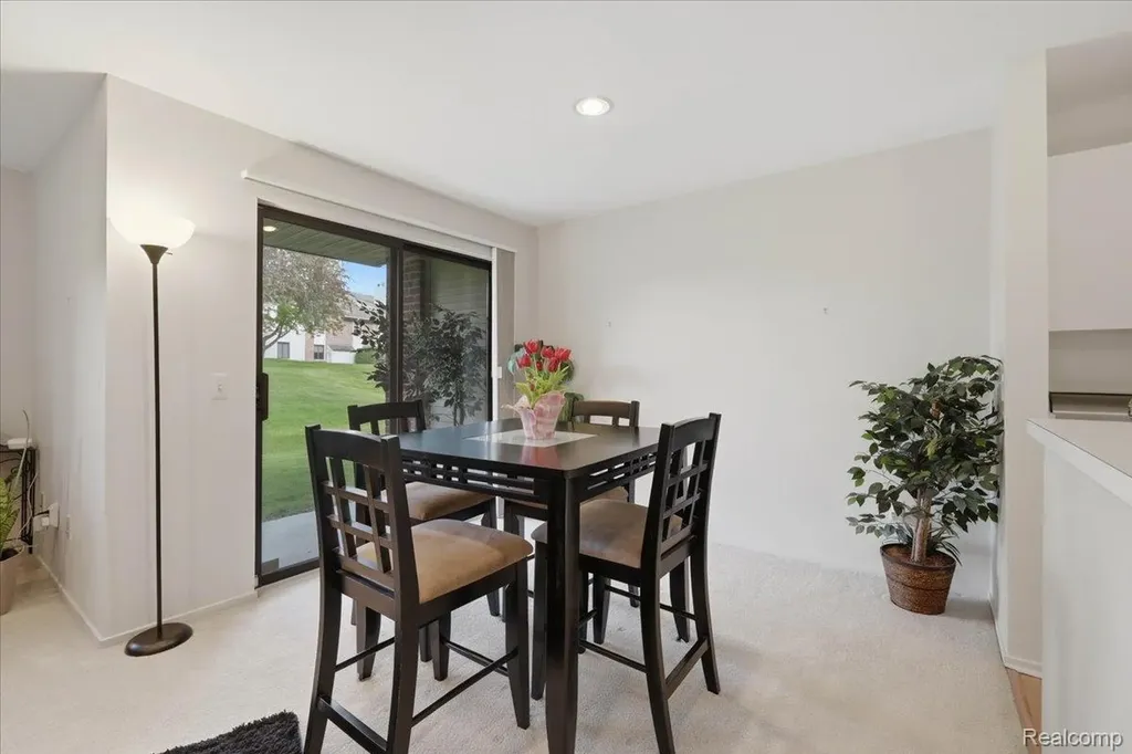 6680 Ridgefield Circle West Bloomfield Charter Township MI 48322
