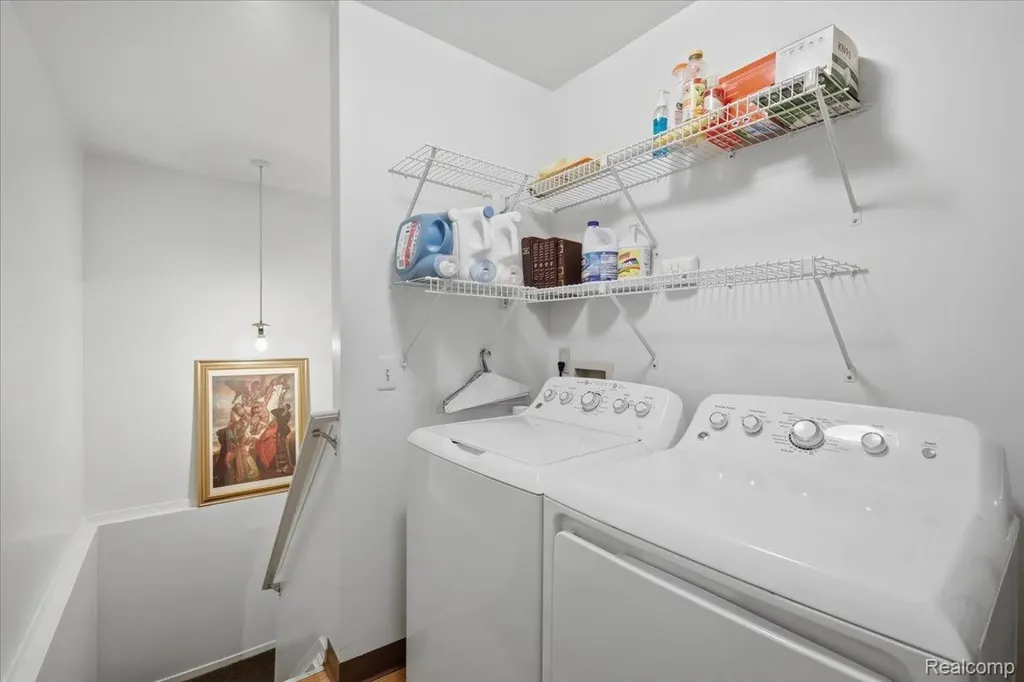 6680 Ridgefield Circle West Bloomfield Charter Township MI 48322