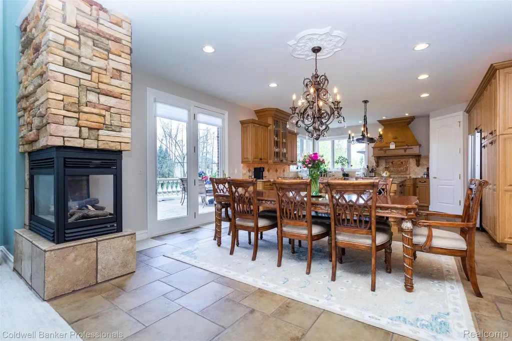 57177 Covington Drive Washington Township MI 48094