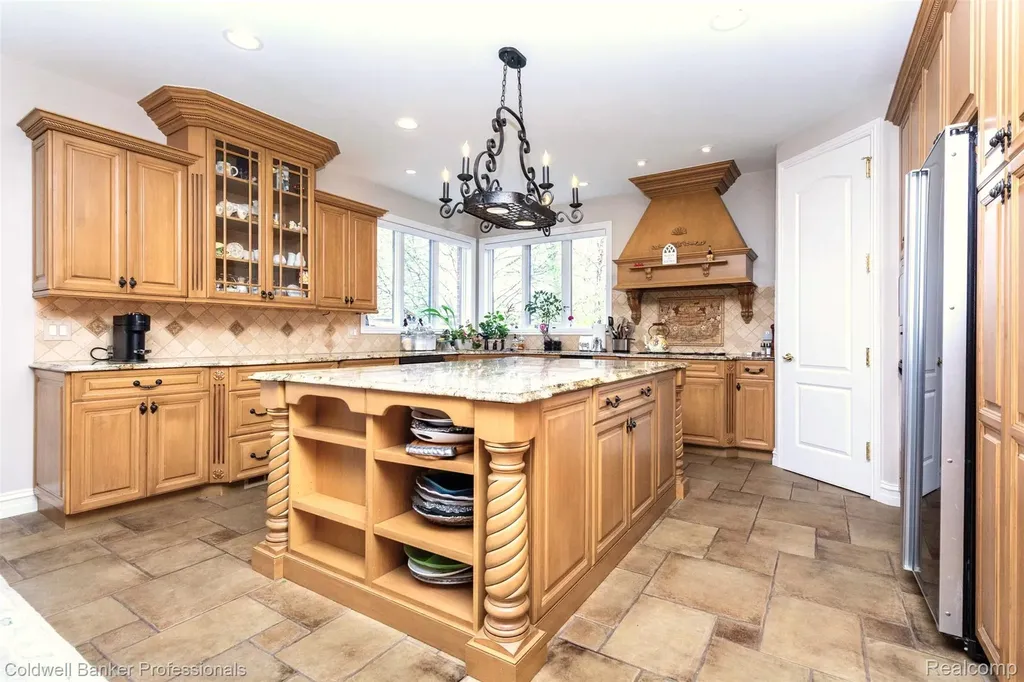 57177 Covington Drive Washington Township MI 48094
