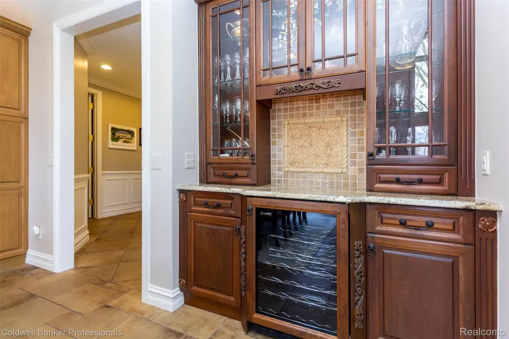 57177 Covington Drive Washington Township MI 48094