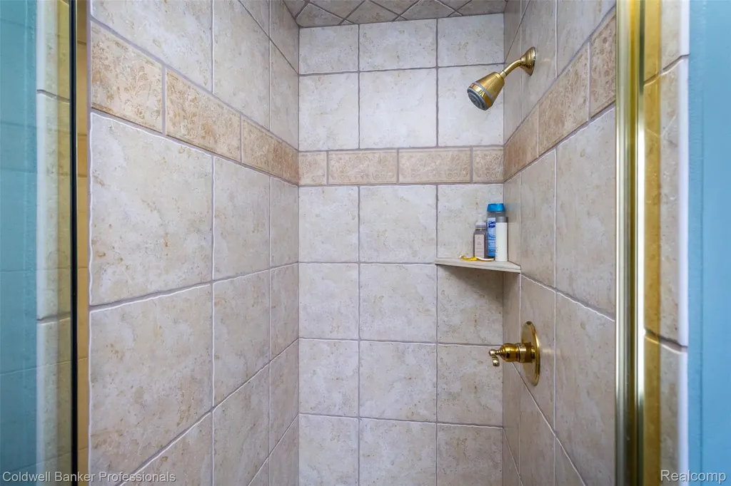 57177 Covington Drive Washington Township MI 48094