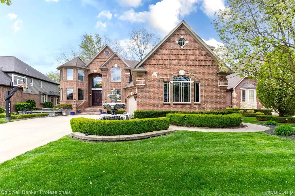 57177 Covington Drive Washington Township MI 48094