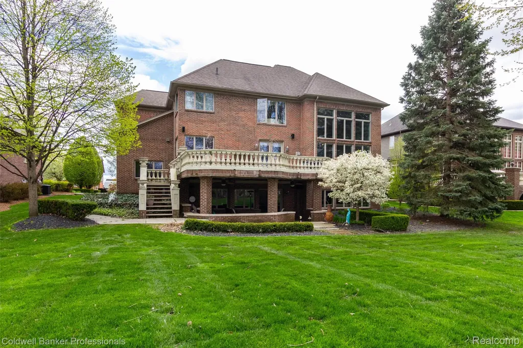 57177 Covington Drive Washington Township MI 48094