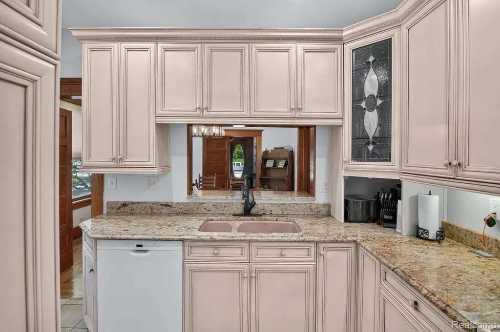 315 E Michigan Avenue Saline City MI 48176